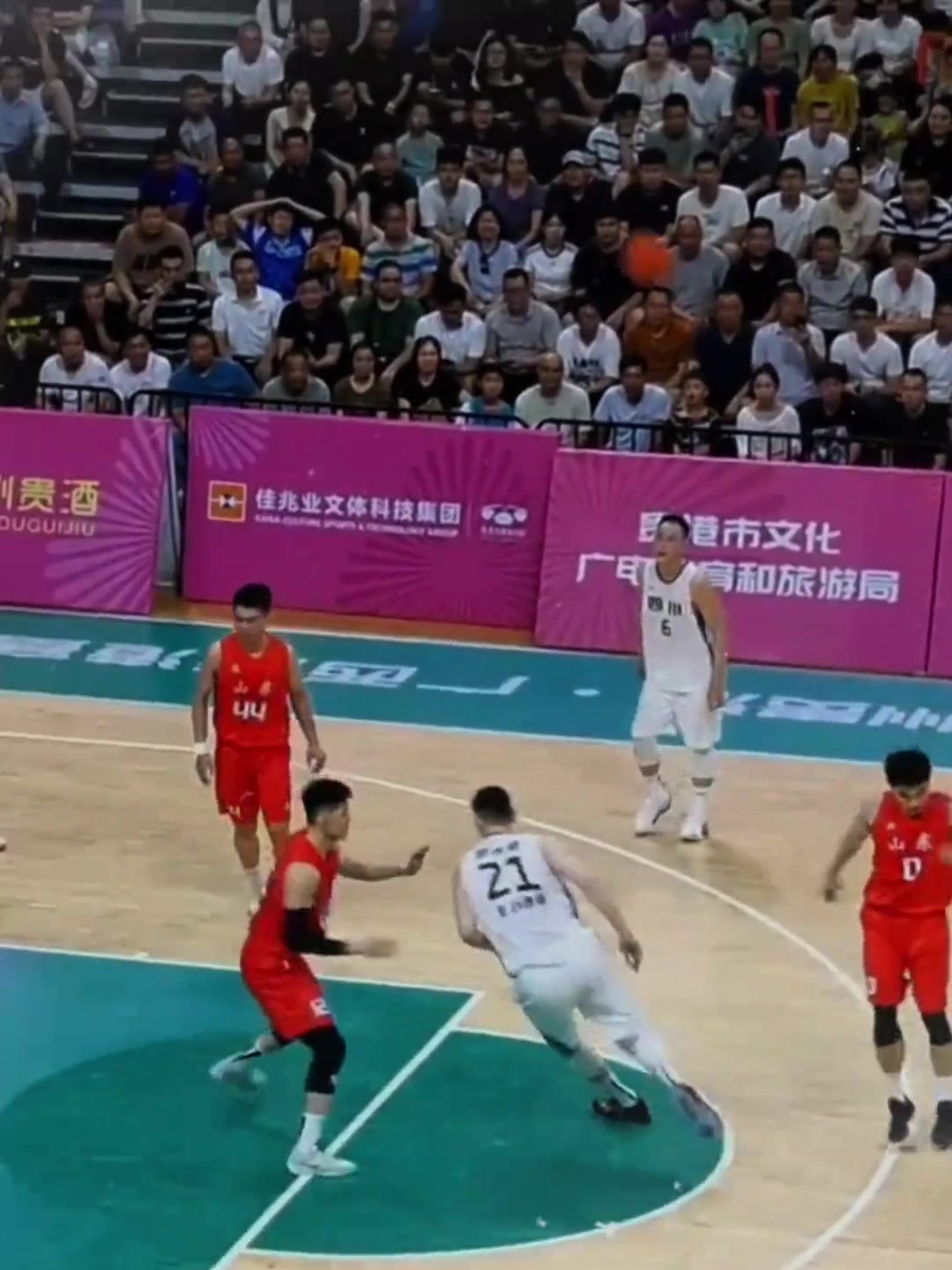 png电子官网样样精通！孙铭徽晒自己全运会集锦：这把只想打辅助